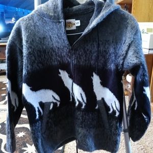 Earth Ragz Wolf Sweater Small Black Grey White Cot